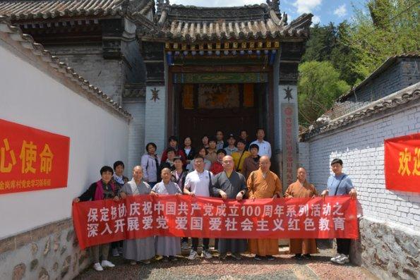 逃离牧场房子
